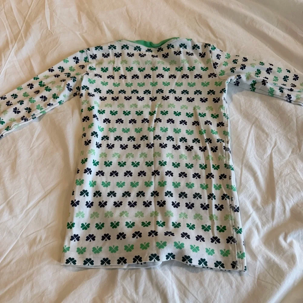 Primary Kids St. Patrick’s Pajama Set  Clover Shamrock Design Size 8-9 Years